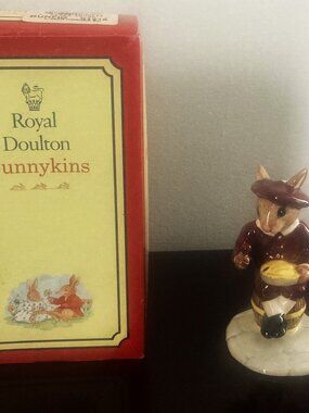 Royal Doulton Bunnykins Little Jack Horner Figurine With Box